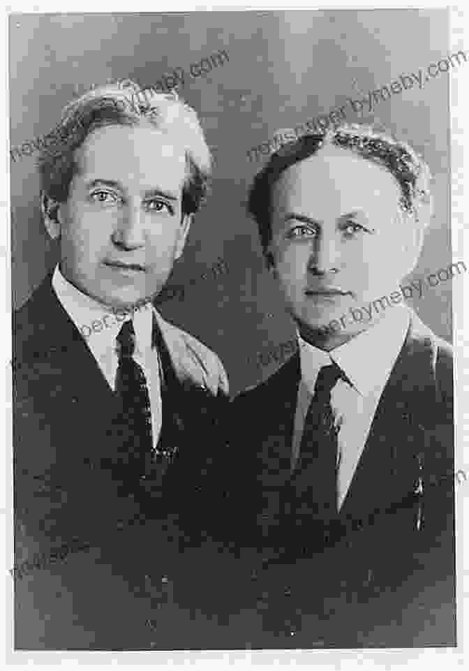 Howard Thurston And Harry Houdini Facing Off On Stage During Their Legendary Rivalry The Last Greatest Magician In The World: Howard Thurston Versus Houdini The Battles Of The American Wizards